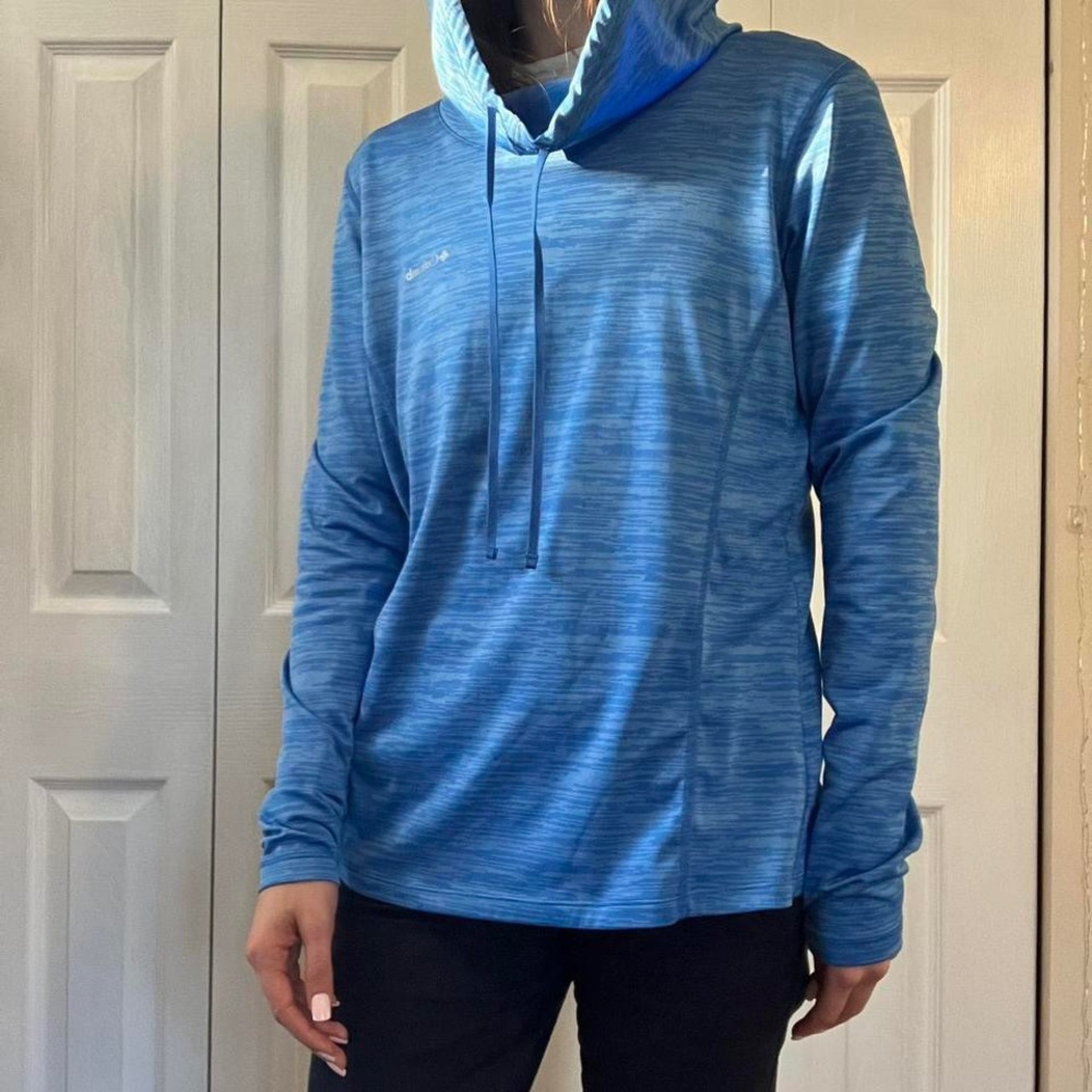 Blue Columbia athletic top